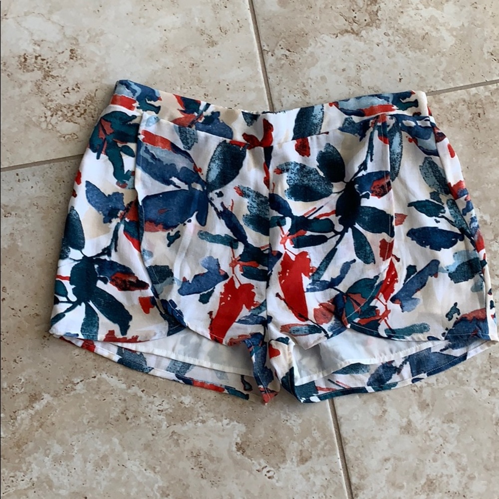 NWOT-Oxford Sunday shorts